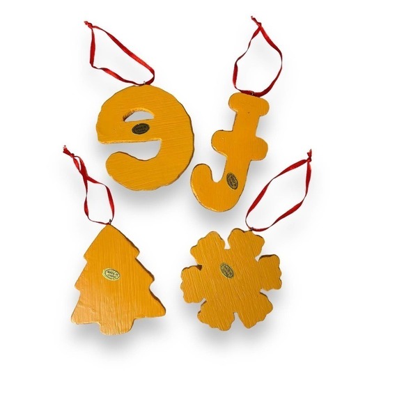 Christmas Tree Snowflake Letters Gingerbread Cookie Ornaments Set Of 4 Tin - Picture 3 of 5